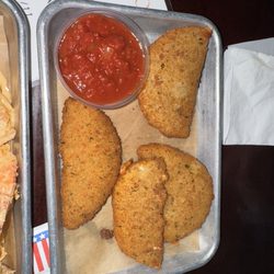Looney's Pub - Nottingham - Mozzarella moons