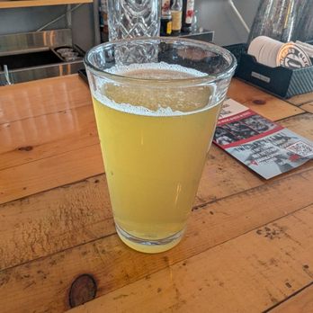 Slickfin Brewing Company - Hazy IPA - Breweries Near Me - Fort Edward, New York