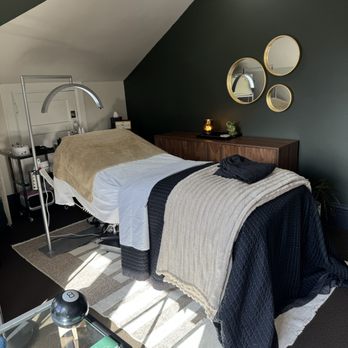 McLaughlin Studios - Skin Care Near Me - Oakland, California McLaughlin Studios - Skin Care Near Me - Oakland, California