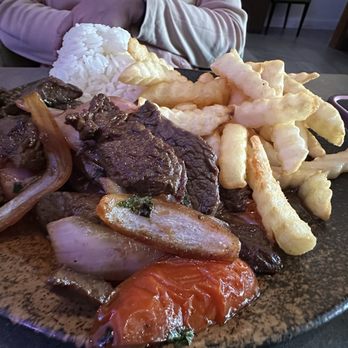 Kantu Peruvian Cuisine - Lomo Saltado - Peruvian Near Me - Queens, New York