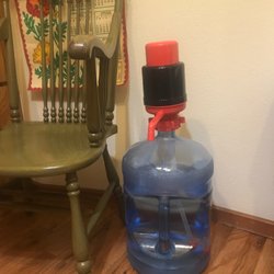 Purified Water To Go Express - Plastic water dispenser, really cool and efficient!!!