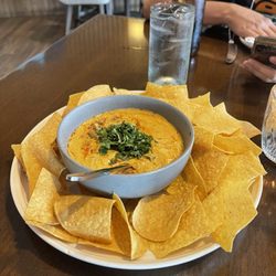 Signature Grill - Queso fondue