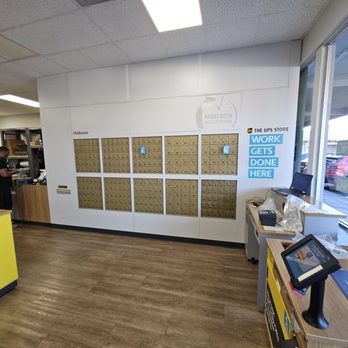 The UPS Store - PO Boxes - Shipping Centers Near Me - Castro Valley, California The UPS Store - PO Boxes - Shipping Centers Near Me - Castro Valley, California