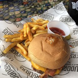 fuddruckers - Lunch special