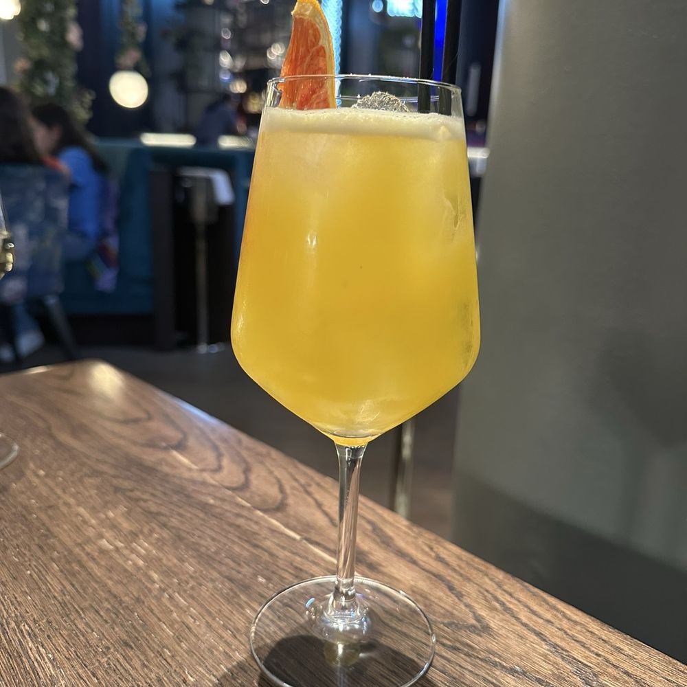 The Soak - Lounges Near Me - London, XGL