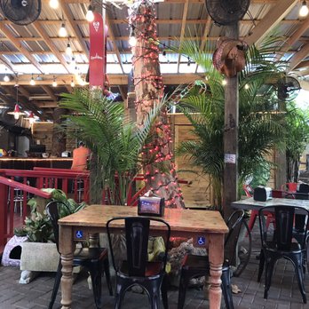 Yellow Dog Eats - Sandwiches Near Me - Windermere, Florida