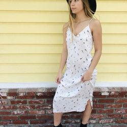 Salt and Freckles - Fun summer Knot Sister Harriet Dress!