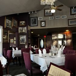 Melvin's Restaurant - Inside