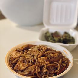 Vegetable Lo Mein