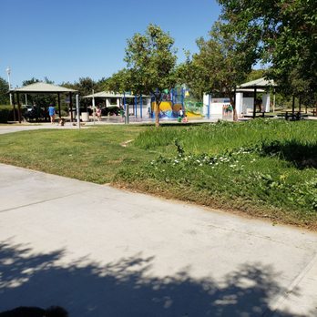Rancho Jurupa Park - Splash Pad - Parks Near Me - Riverside, California