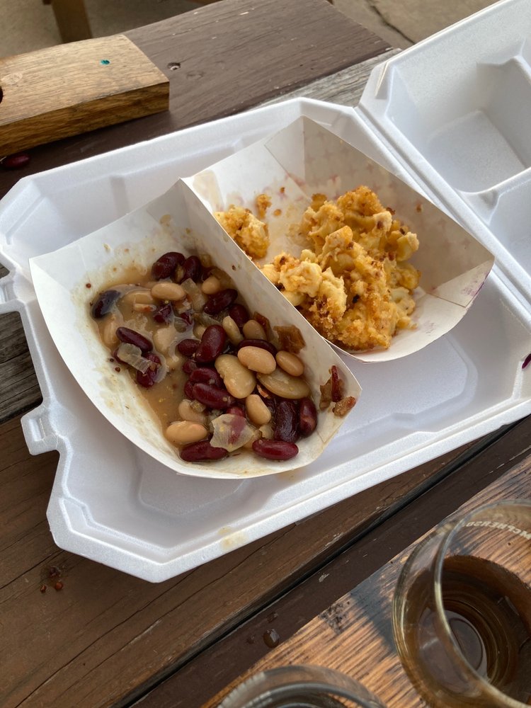 LOUIE Q’S Updated September 2024 Sedgwick, Kansas Food Trucks