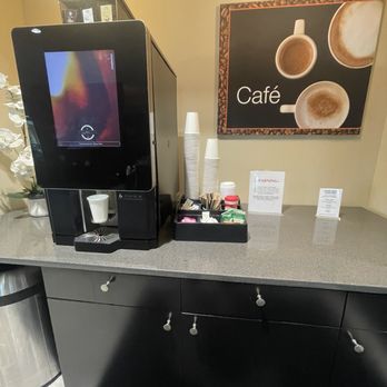Cerritos Acura - Coffee/ Tea Bar - Car Dealers Near Me - Cerritos, California