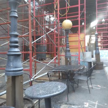 Ringside Cafe - Dining area but alley construction - Bars Near Me - Columbus, Ohio
