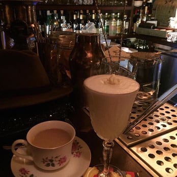Hemingway bar - Popcorn rum n whiskey coffee - Cocktail Bars Near Me - Prague, Puerto Rico