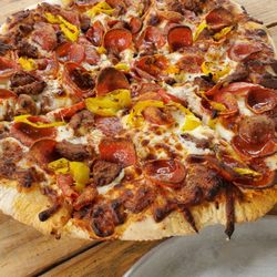 Hop Station Craft Bar - The Cluster - sausage, pepperoni and banana peppers