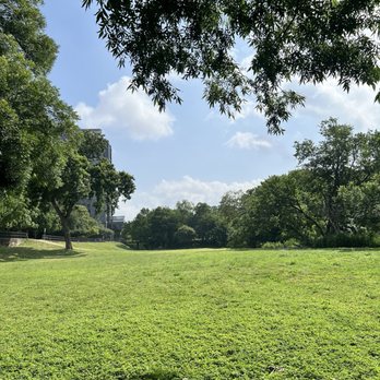 Turtle Creek Park - Parks Near Me - Dallas, Texas Turtle Creek Park - Parks Near Me - Dallas, Texas