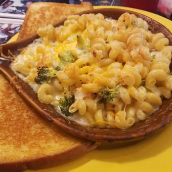 Java Joe's Cafe - Mac and cheese with chicken and broccoli - Breakfast & Brunch Near Me - Saint Ignace, Michigan