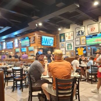 Phil's Oyster Bar & Seafood - Seafood Near Me - Baton Rouge, Louisiana