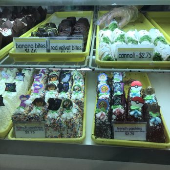 Roeser's Bakery - Bakeries Near Me - Chicago, Illinois