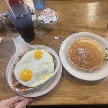Ziri’s Cafe - Breakfast & Brunch Near Me - Mount Pleasant, Wisconsin