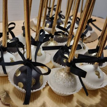Baranowski Bakery and Deli - chocolate covered apples - Bakeries Near Me - Franklin Park, Illinois Baranowski Bakery and Deli - chocolate covered apples - Bakeries Near Me - Franklin Park, Illinois
