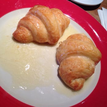 Cheddar's Scratch Kitchen - Honey butter croissants - Comfort Food Near Me - Valdosta, Georgia