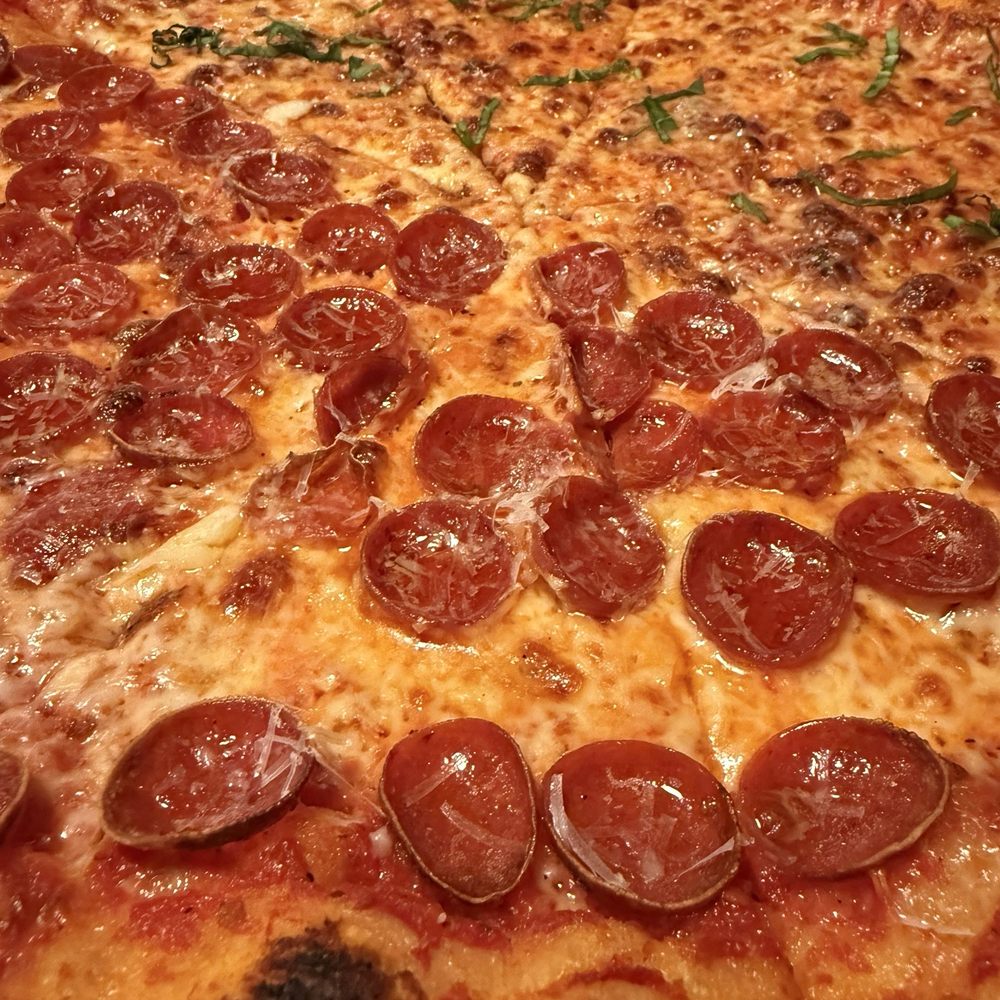 St. Laurent Pizza - Half cheese/Half pep - Pizza Near Me - Shreveport, Louisiana St. Laurent Pizza - Half cheese/Half pep - Pizza Near Me - Shreveport, Louisiana