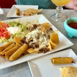 A La Mexicana - A La Mexicana Sampler