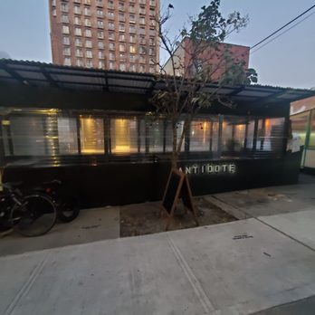 Antidote - Outdoor seating - Cocktail Bars Near Me - Brooklyn, New York