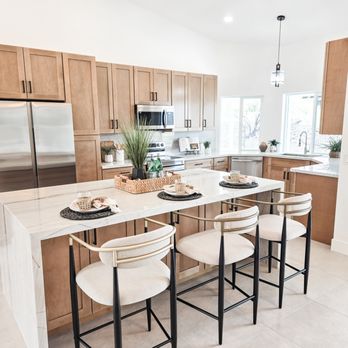 Staging Arizona - Staged Kitchen in Fountain Hills, AZ - Interior Design Near Me Staging Arizona - Staged Kitchen in Fountain Hills, AZ - Interior Design Near Me