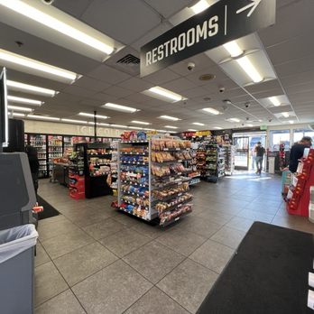 E-Z Trip Food Store - 11/12/24 Interior - Gas Stations Near Me - Bakersfield, California E-Z Trip Food Store - 11/12/24 Interior - Gas Stations Near Me - Bakersfield, California