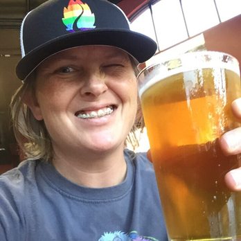 Alameda Brewing - Beer is pretty good. I'm a snob. - Breweries Near Me - Alameda, California Alameda Brewing - Beer is pretty good. I'm a snob. - Breweries Near Me - Alameda, California