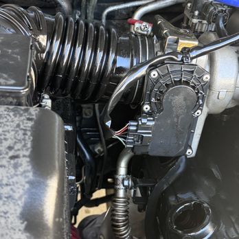 RTMotorworks - Engine oil sprayed all over the engine bay.... - Auto Repair Near Me - Arcadia, California