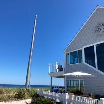 Tree House Brewing - From the parking lot - Brewpubs Near Me - Sandwich, Massachusetts