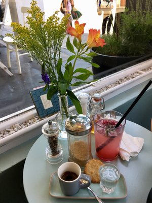 Café LIVRES by null