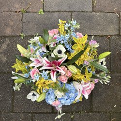 Heaven Scent Flower Company - Different angle of the same bouquet