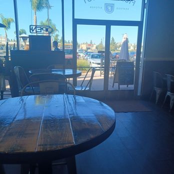 FISH DISTRICT - Seafood Near Me - San Diego, California FISH DISTRICT - Seafood Near Me - San Diego, California
