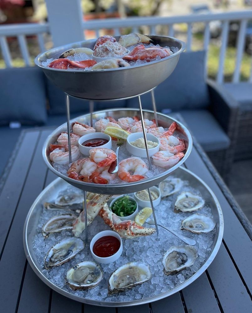 SALTY DAYS FISH COHASSET Updated October 2024 13 Photos & 17