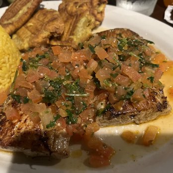 Caribbean Grill Cuban Restaurant - Mahi Mahi - Cuban Near Me - Coconut Creek, Florida