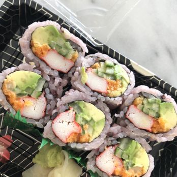 Krazy Roll - Spicy California roll - Japanese Near Me - Toronto, Ontario