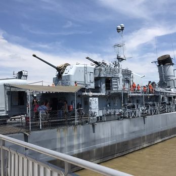 USS KIDD Veterans Museum - USS Kidd 5" guns. - Museums Near Me - Baton Rouge, Louisiana