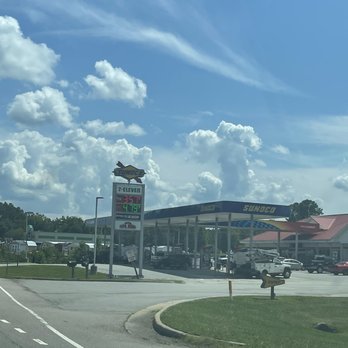 7-Eleven - Convenience Stores Near Me - La Crosse, Virginia