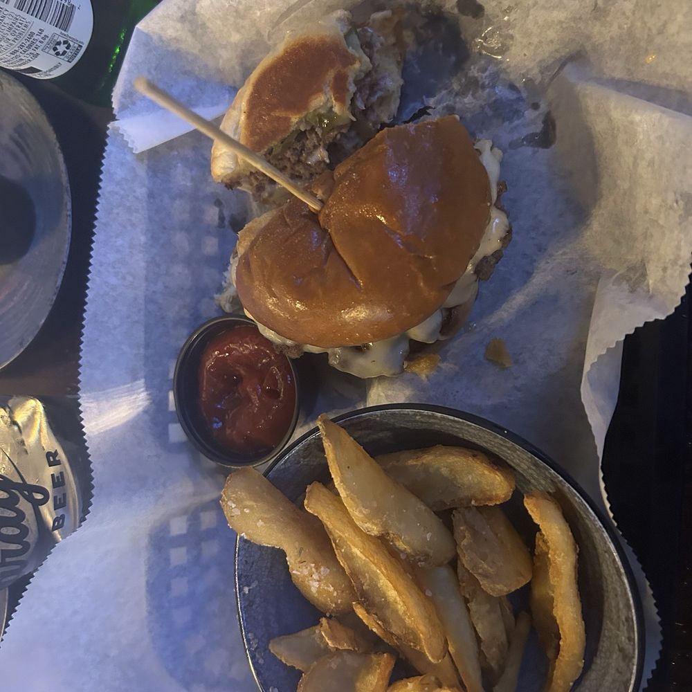 Boulder’s Bar & Grill - Smashburger and fries - Salad Near Me - High Point, North Carolina Boulder’s Bar & Grill - Smashburger and fries - Salad Near Me - High Point, North Carolina