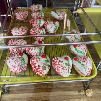 Granny's Donuts - Donuts Near Me - Lakewood, California