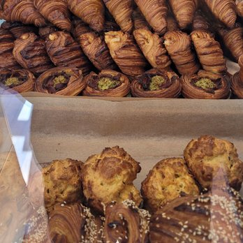 Fournée Bakery - Pastry display case - Bakeries Near Me - Berkeley, California Fournée Bakery - Pastry display case - Bakeries Near Me - Berkeley, California