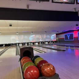 Bowling lane
