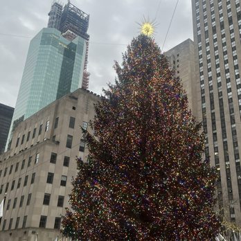 Rockefeller Center - 12/23/23 - Shopping Centers Near Me - New York, New York Rockefeller Center - 12/23/23 - Shopping Centers Near Me - New York, New York