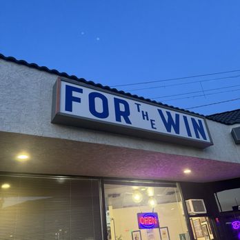 For The Win - Outside - Burgers Near Me - Glendale, California