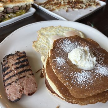 Monica’s Riverview - Breakfast & Brunch Near Me - Antioch, California