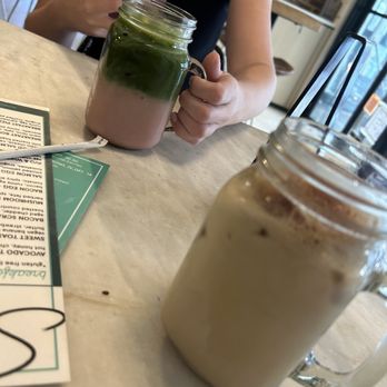 Slate Cafe - Nomad - Chai Latte & Strawberry Matcha Latte - Coffee & Tea Near Me - New York, New York
